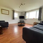 Idyllic Whitby Cottage, With Sea Views, Sleeps 6