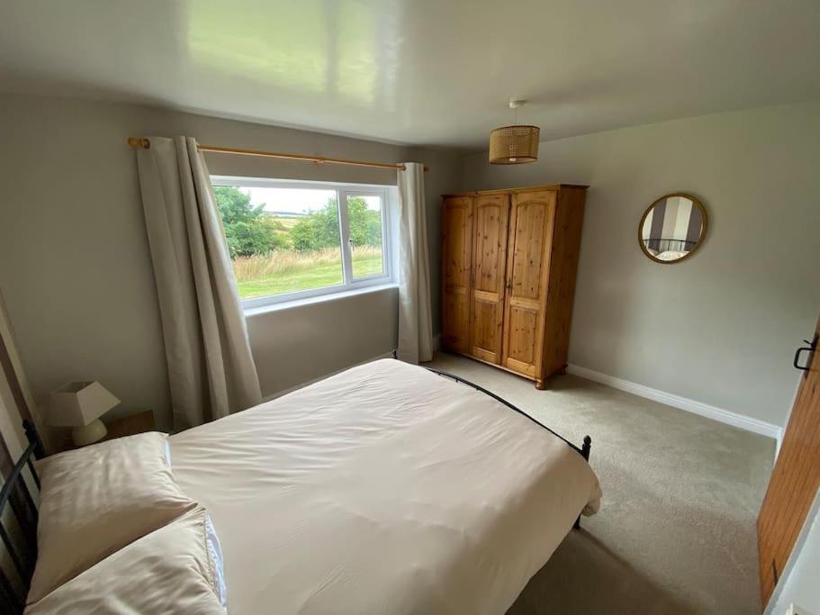 Holiday home Idyllic Cottage, With Sea Views, Sleeps 6 *